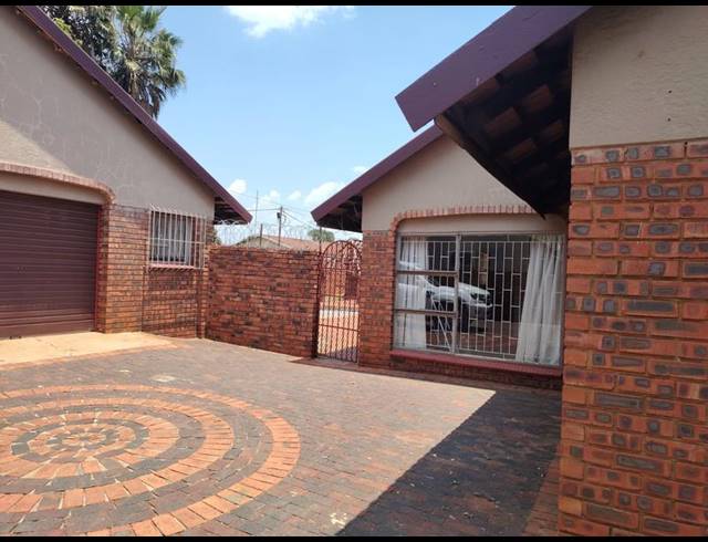 4 BEDROOM HOUSE FOR SALE IN DELMAS